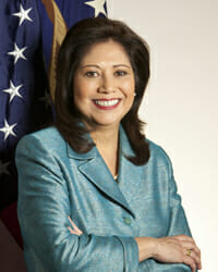 Portrait Hilda Solis